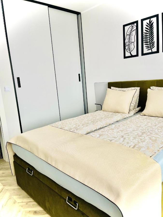 Apartcentrum-Charlotte -Parking-Air Conditioning Boleslawiec  Exterior foto